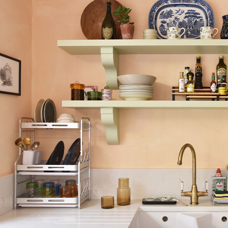 KITCHEN & DINING