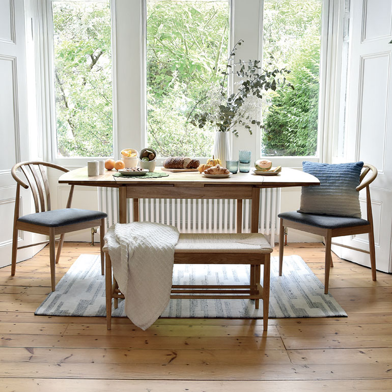 KITCHEN & DINING
