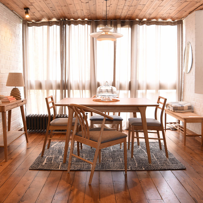KITCHEN & DINING