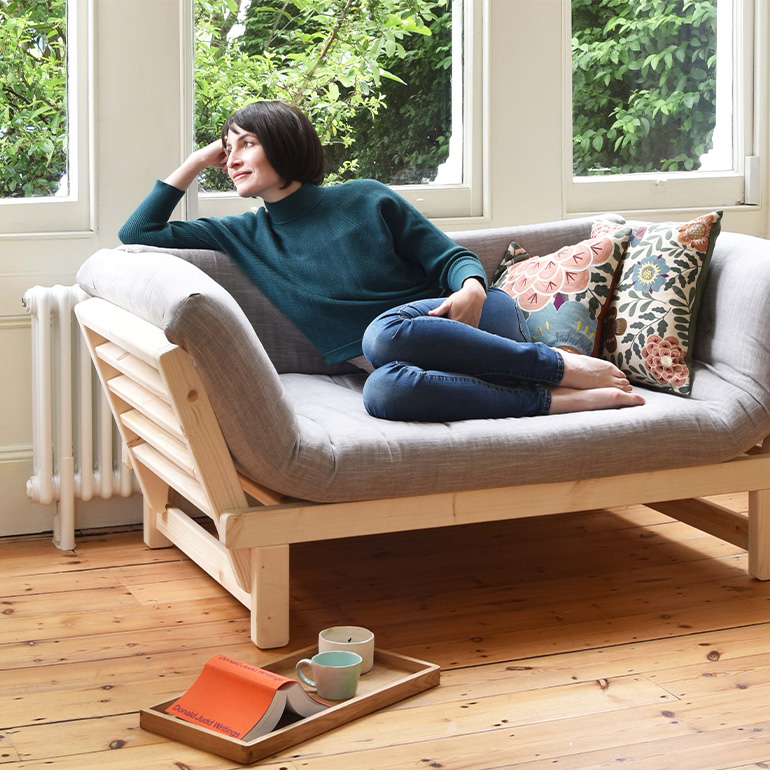 DAYBEDS