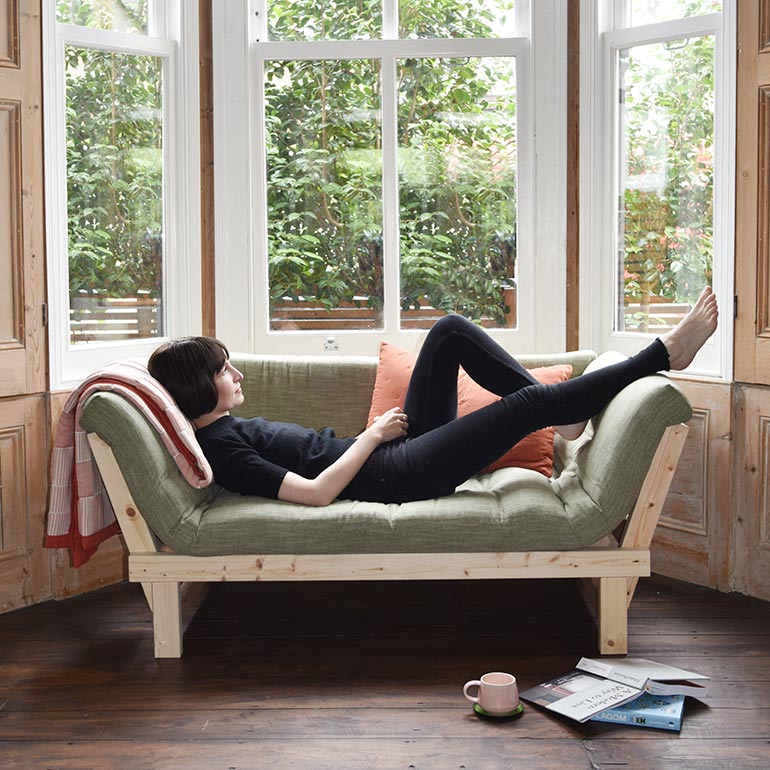 DAYBEDS