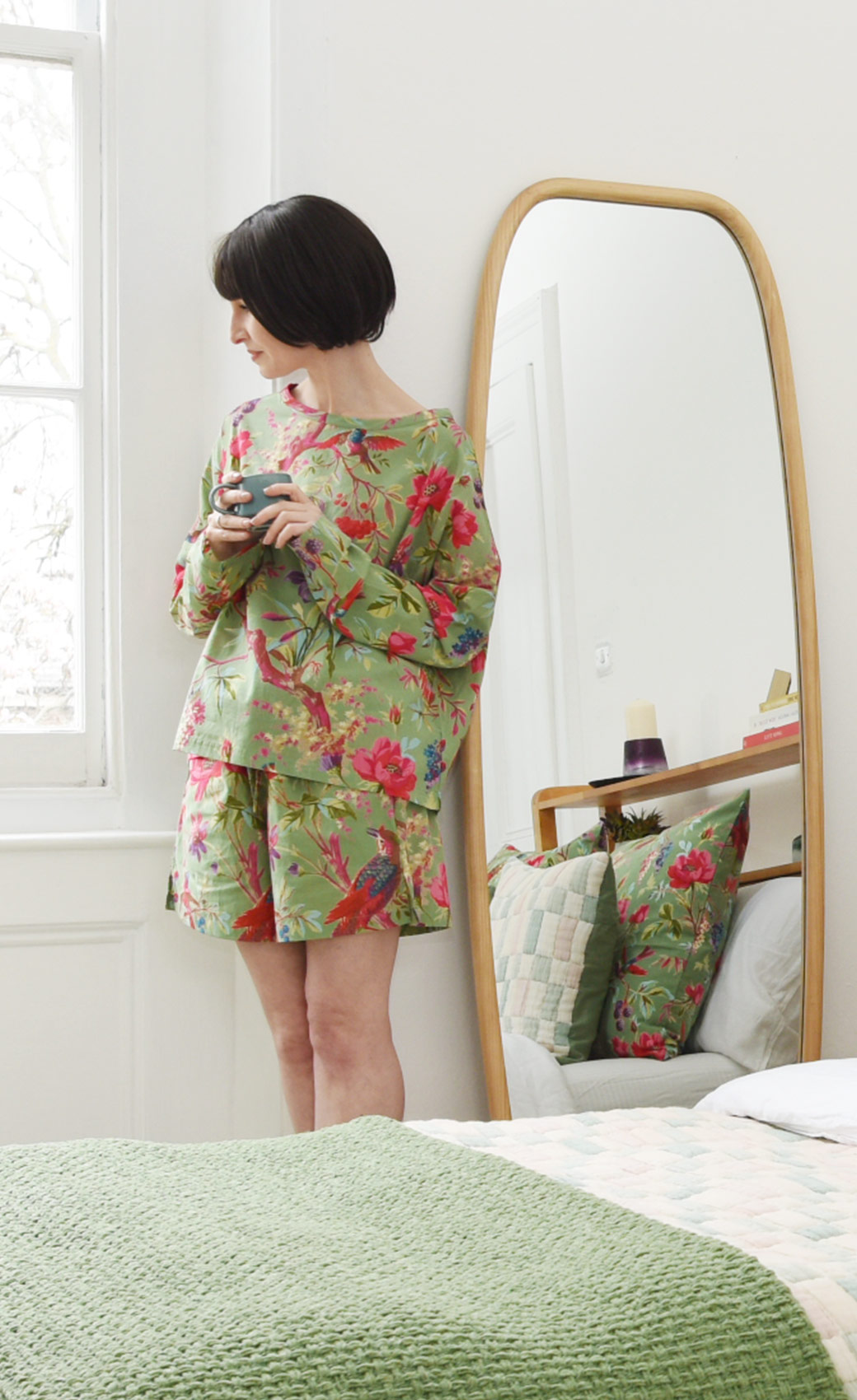 ROBES & LOUNGEWEAR
