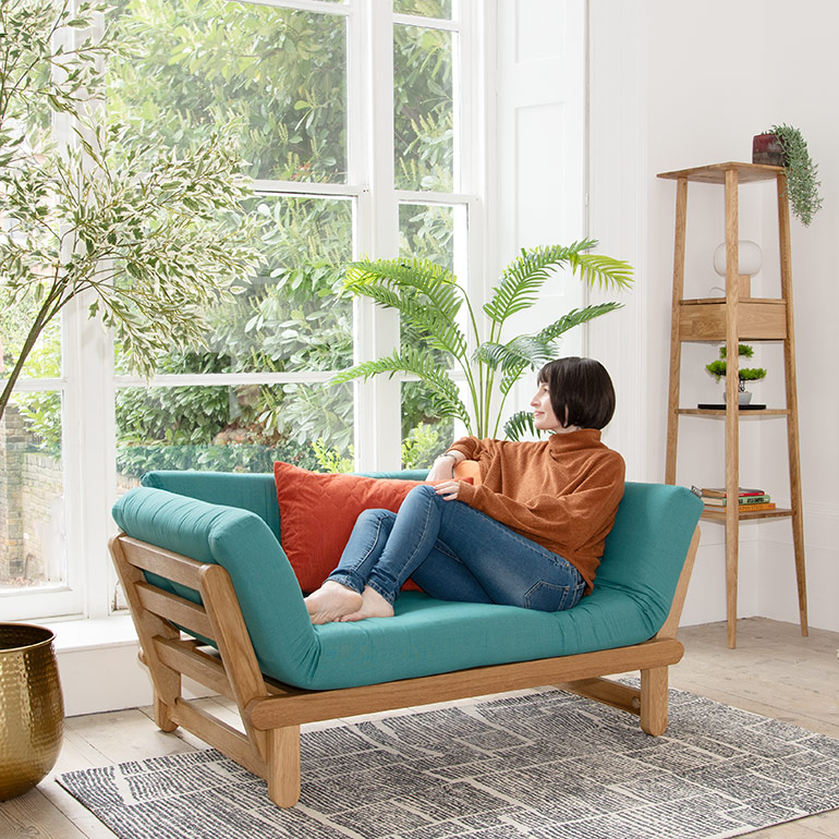 DAYBEDS