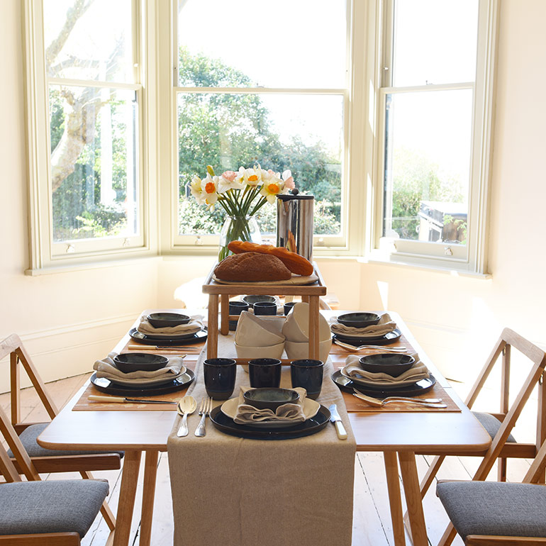 KITCHEN & DINING