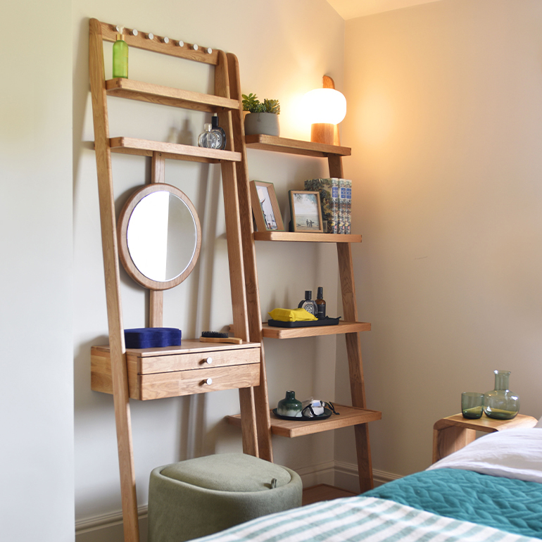 LEANING