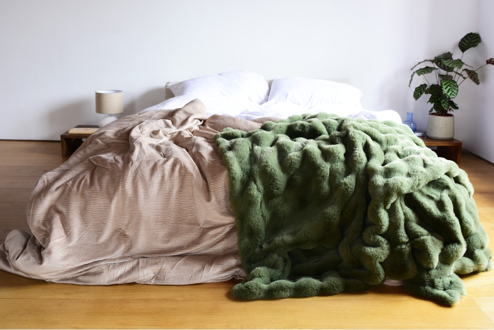 FC Ludlow Throw BL