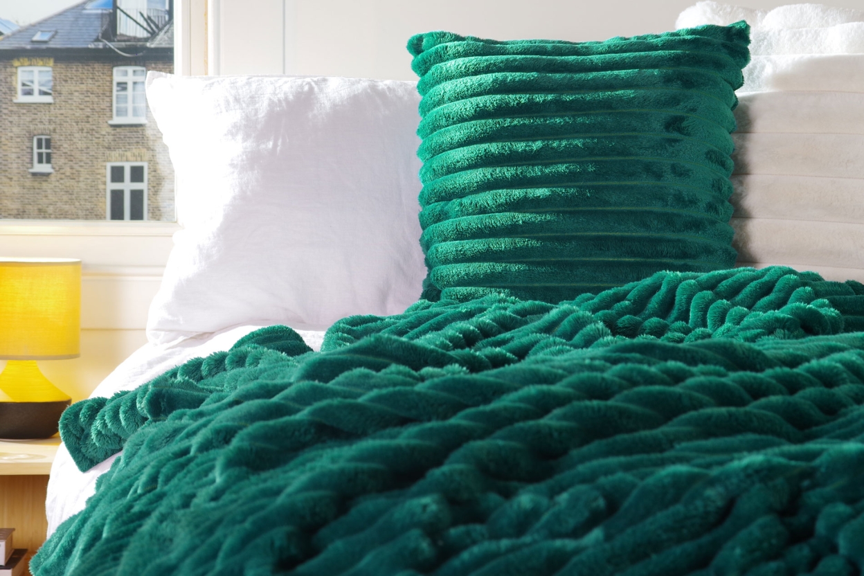 FC Chunky Cord Cushion Fir Green