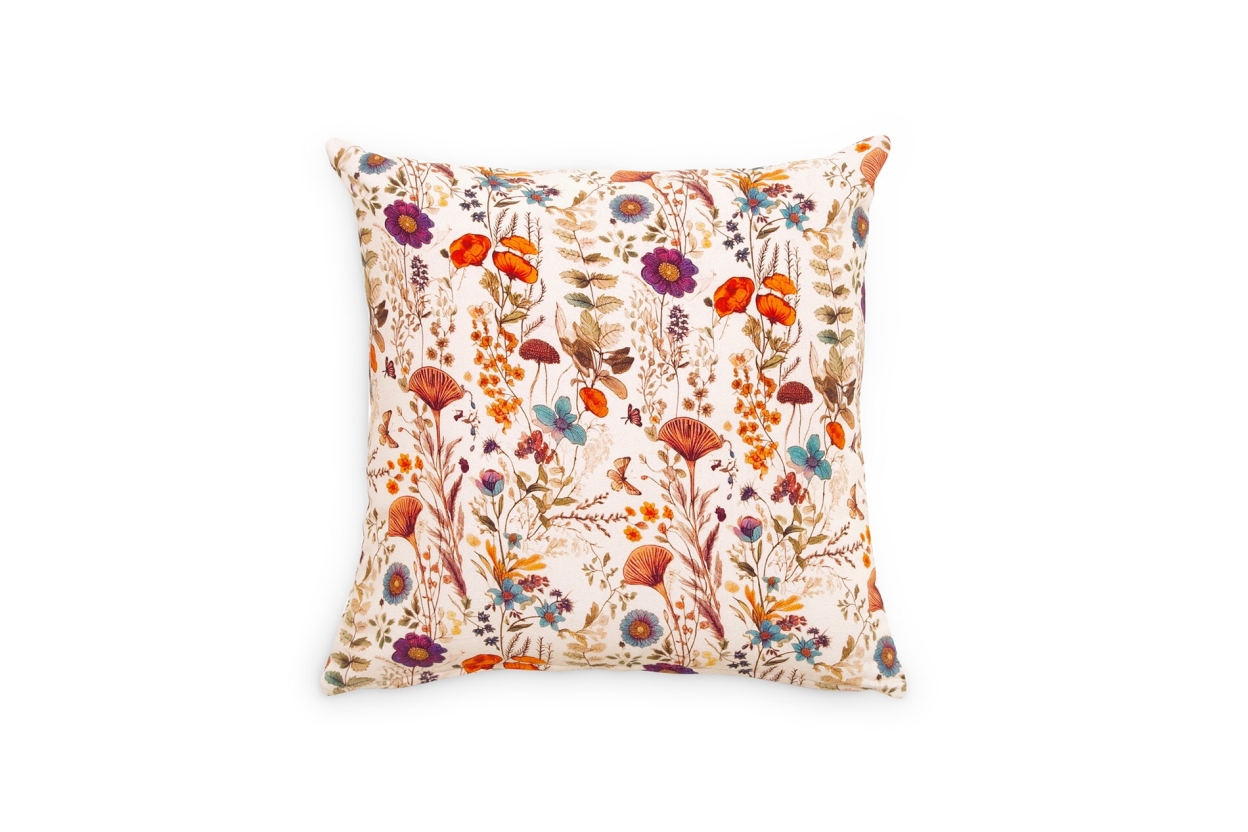 FC Wonderland Cushion Xcm