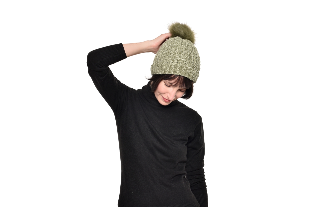 FC Bobble Hat Olive Green