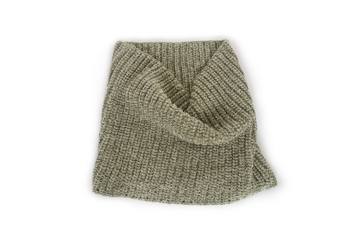 FC Chenille Neck Warmer Olive Green