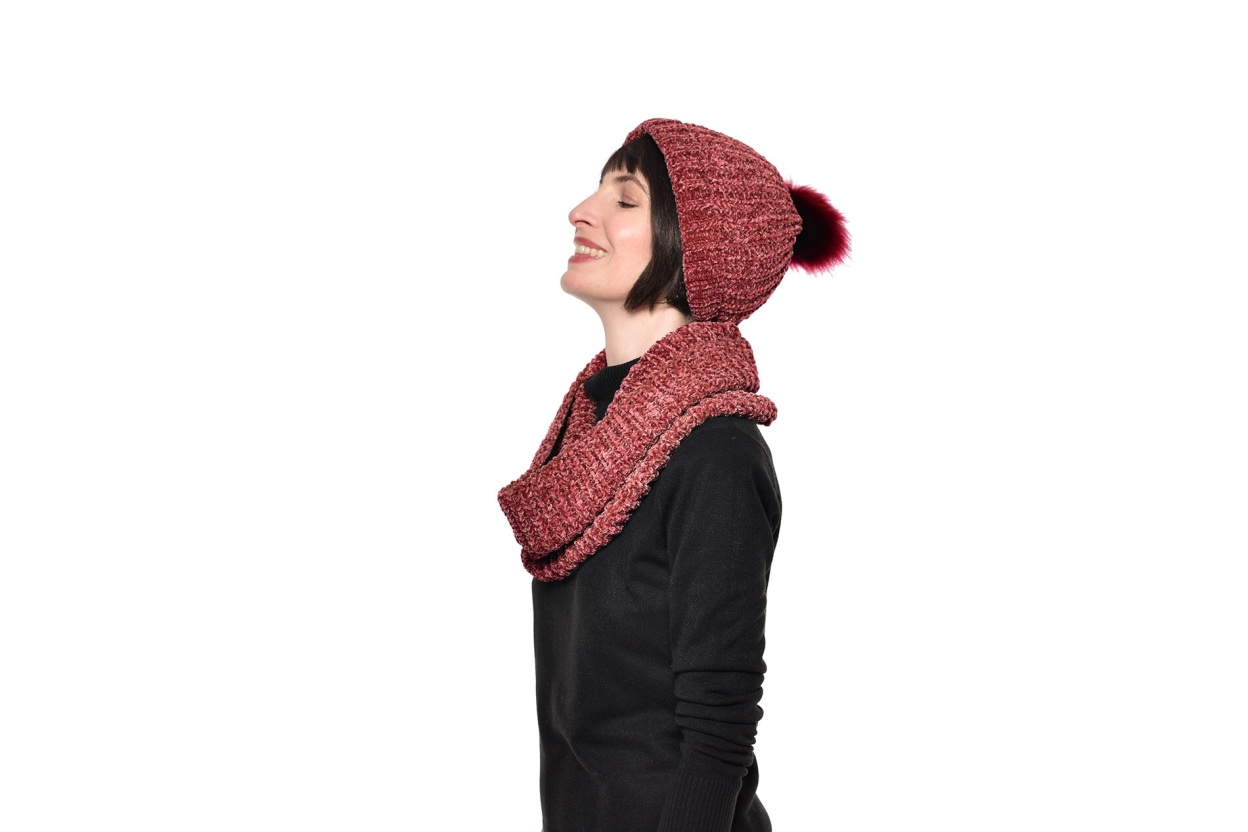 FC Bobble Hat Garnet Red