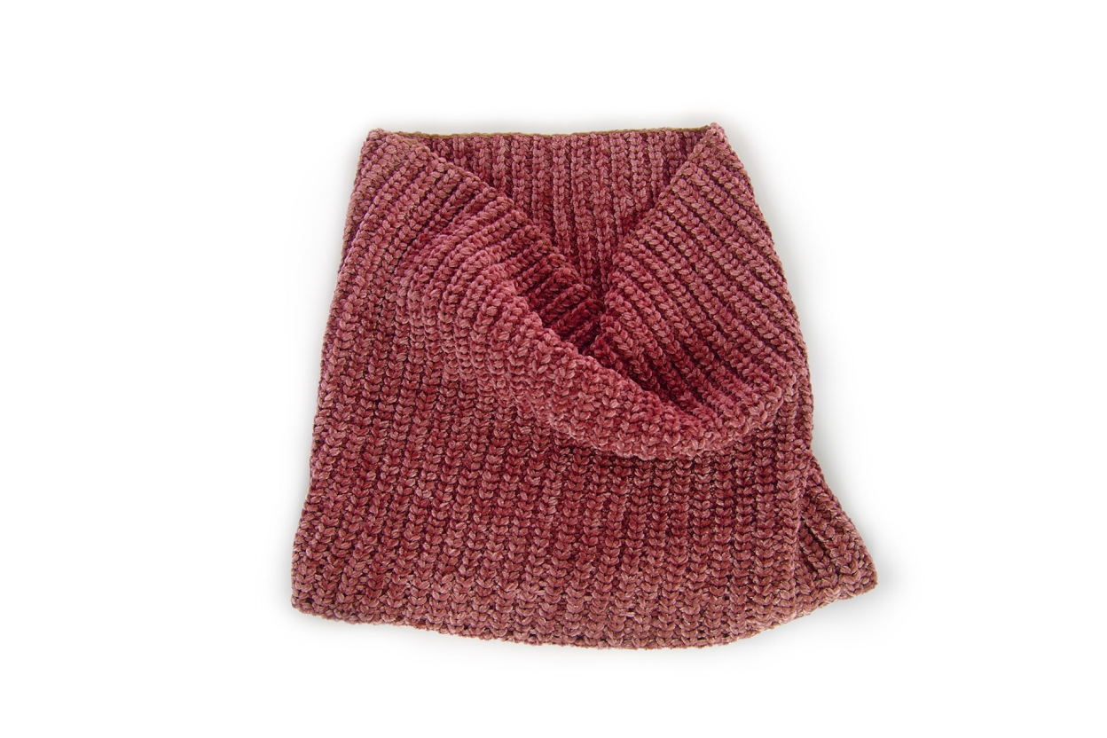 FC Chenille Neck Warmer Garnet Red Z R