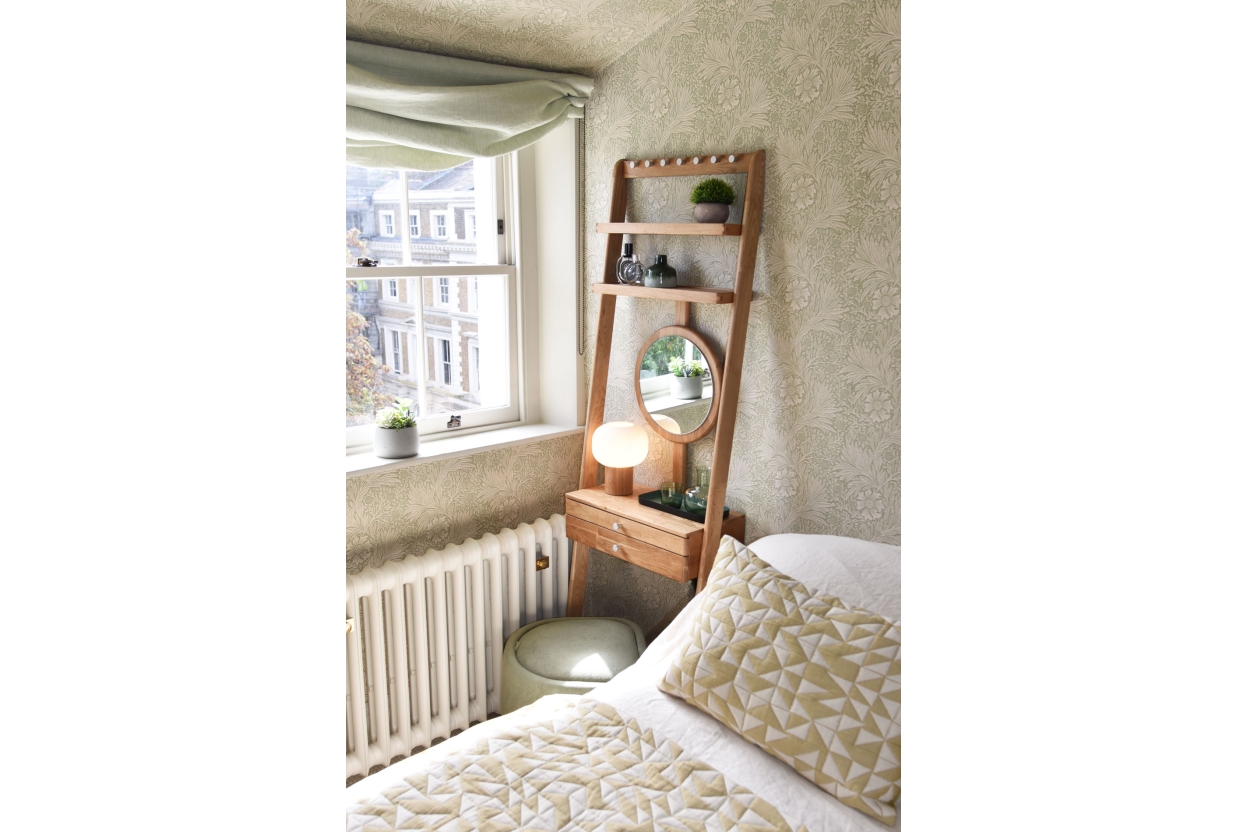 FC Oak Leaning Mini Dressing Table AS LS