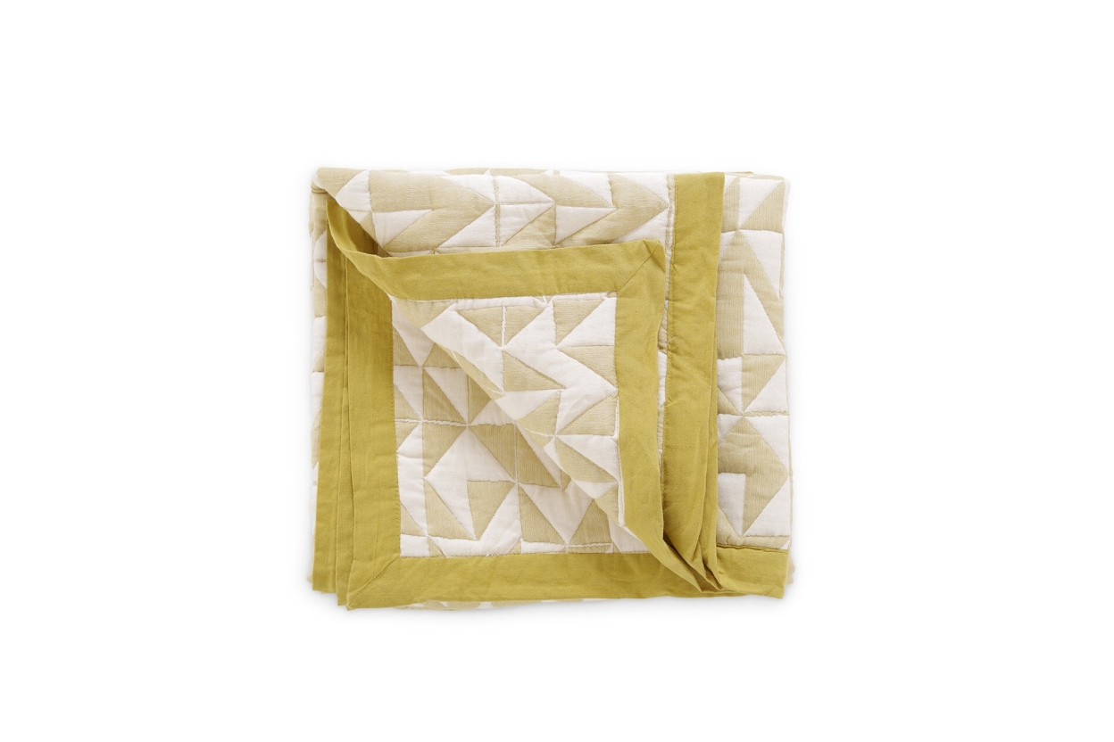 FC Origami Throw Dune Yellow Zq Q