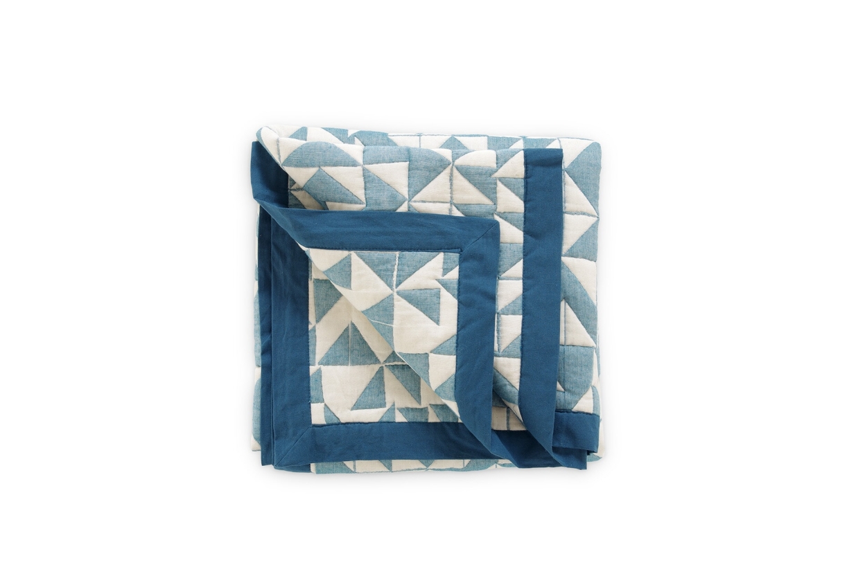 FC Origami Throw Oslo Blue