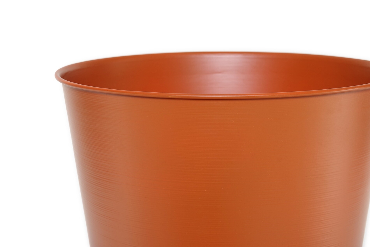 FC Circe Metal Plant Pots Terracotta