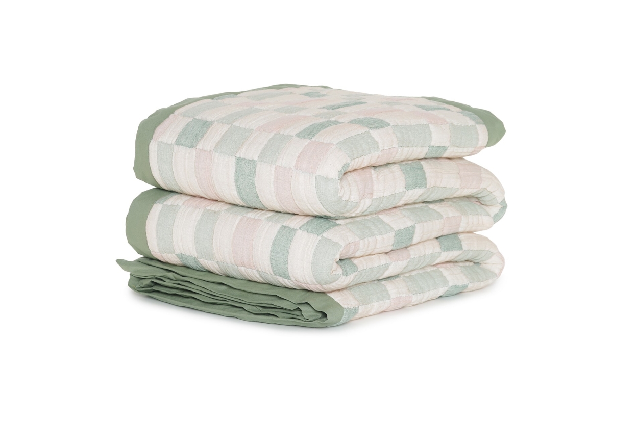 FC Dolly Quilted Bedspread