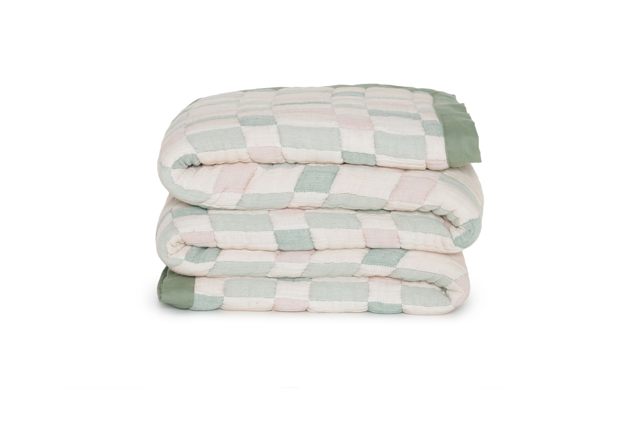 FC Dolly Quilted Bedspread