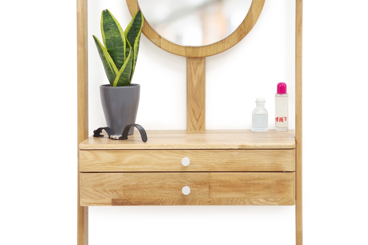 Oak Leaning Ladder Mini Dressing Table 2