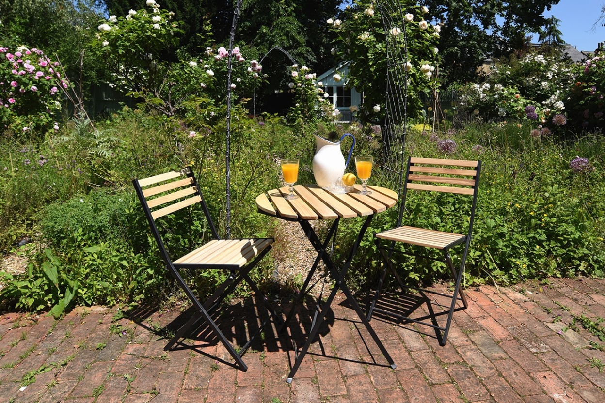 Naples Table And Chairs