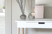 Mini Desk Dressing Table Zoom Ugi V
