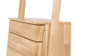 FC Oak Rounded Leaning Chest Of Drawers