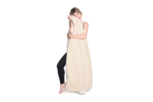 FC Suffolk Throw Natural