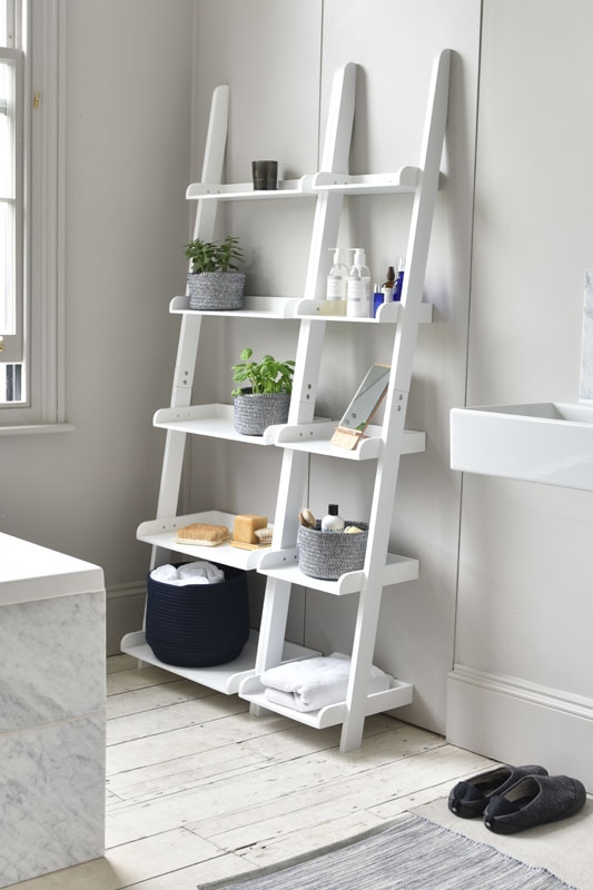 White-MDF-Leaning-Shelves-in-bathroom