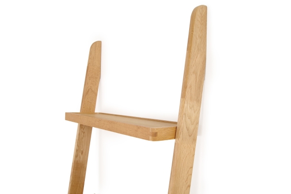 FC Oak Rounded Leaning Ladder COD