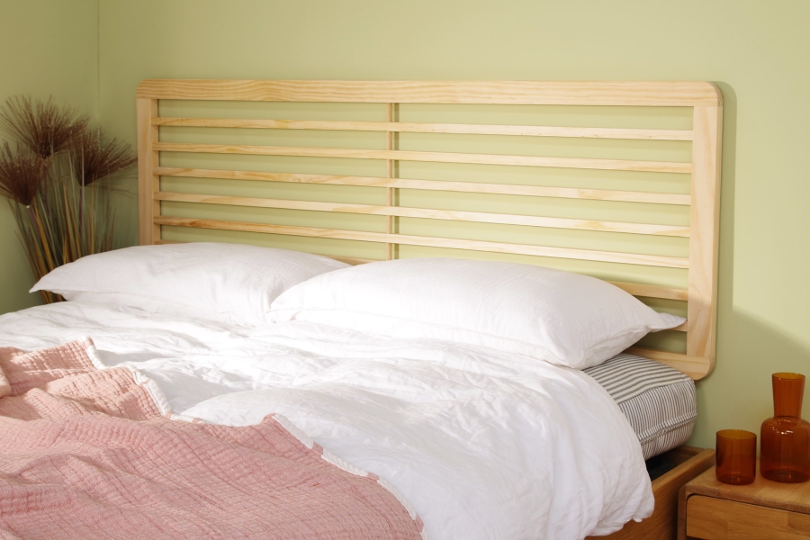 FC Pine Slatted Headboard Kingsize