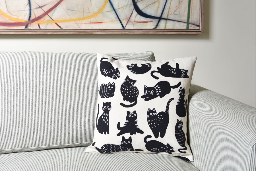 FC Cats At Play Cushion AS LS