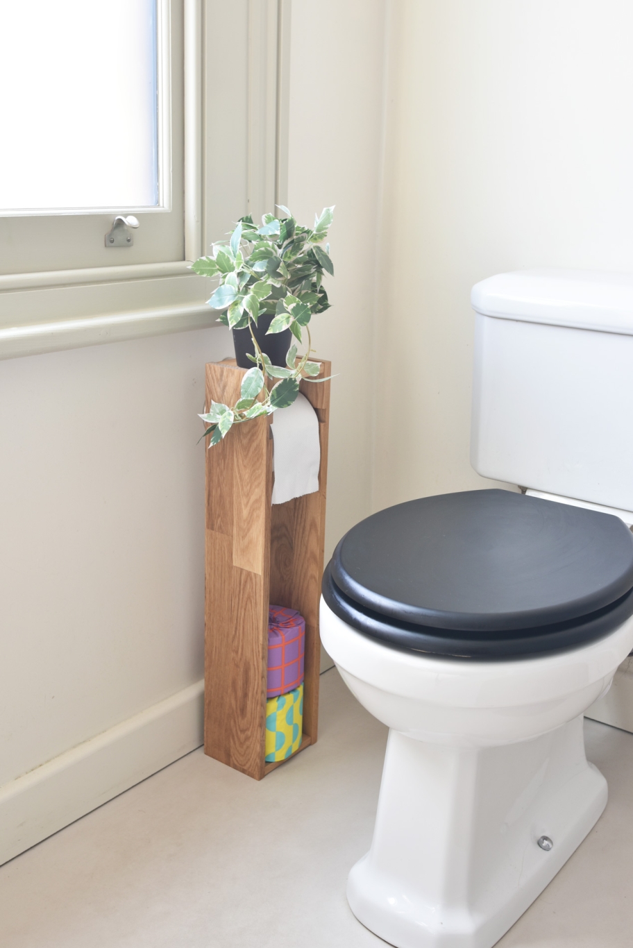 FC Lucy Toilet Roll HOTH Ls