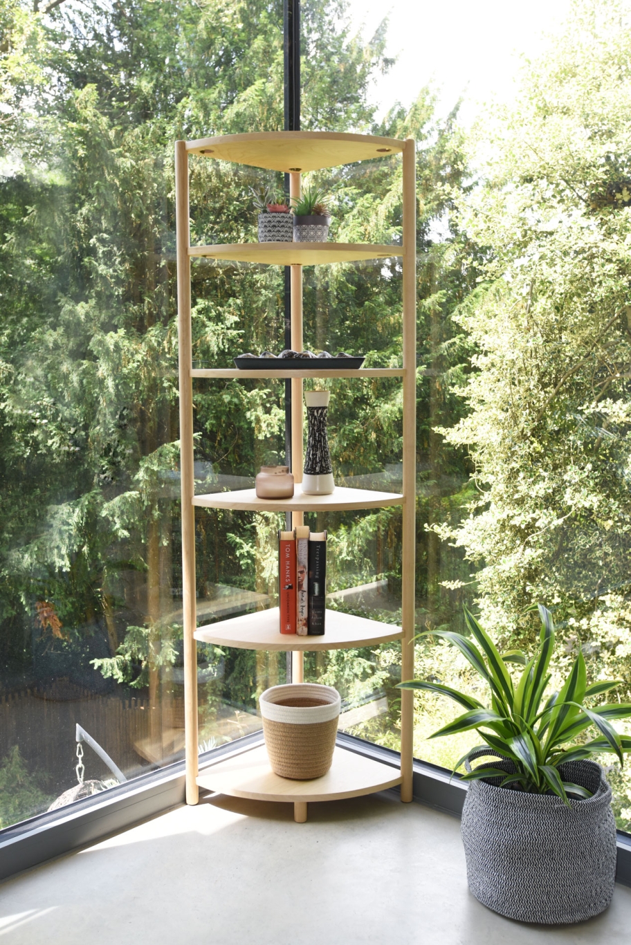 Folio Corner Shelves LF Bromley