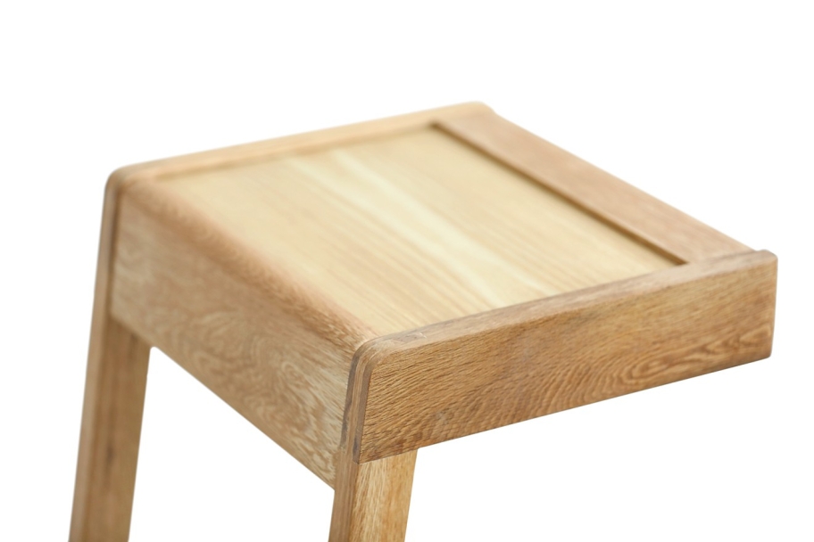 Futon Company Oak Ledge Table With Drawer