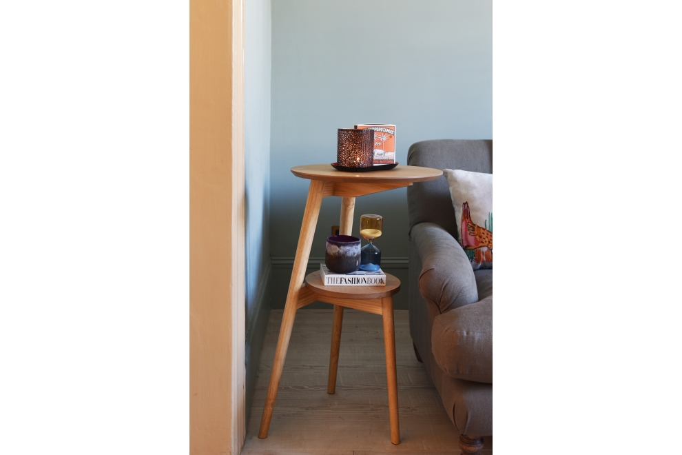 FC Dais Side Table Cleo LS