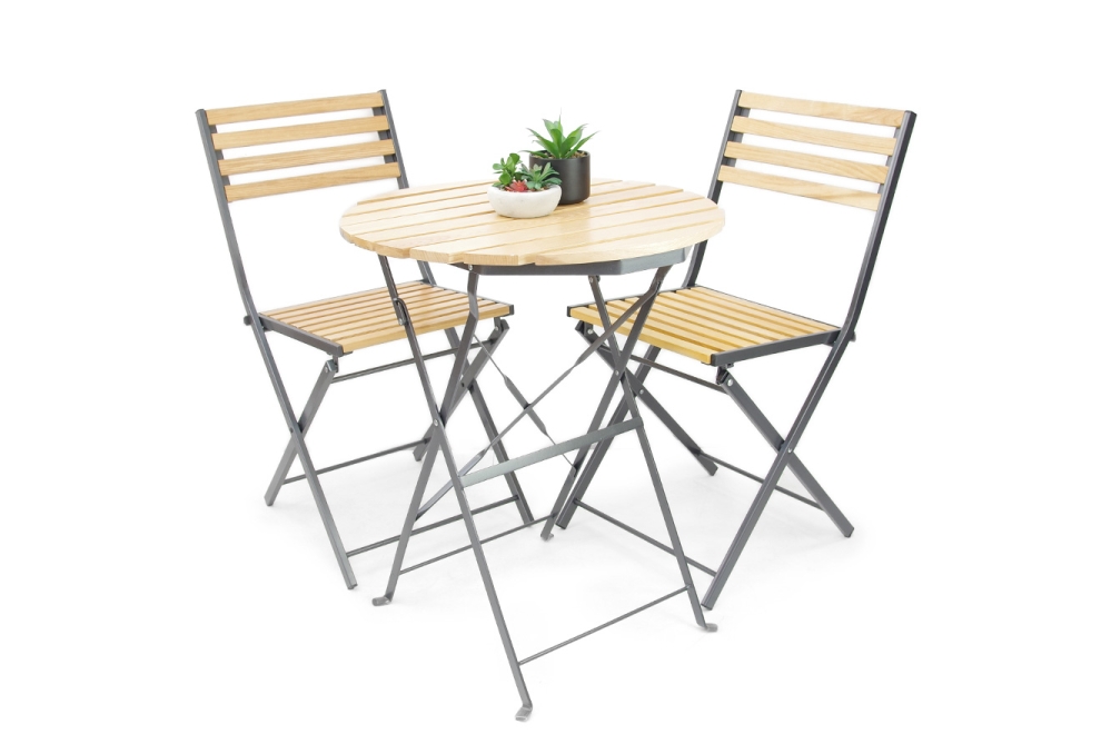 Set of table and chairs