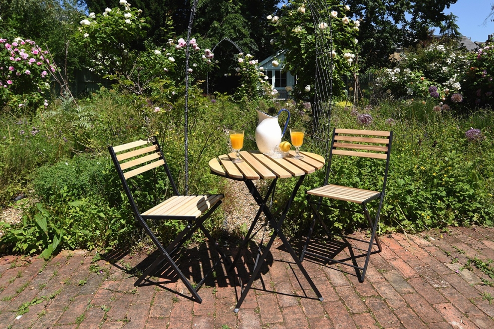 Naples Table And Chairs Zg M